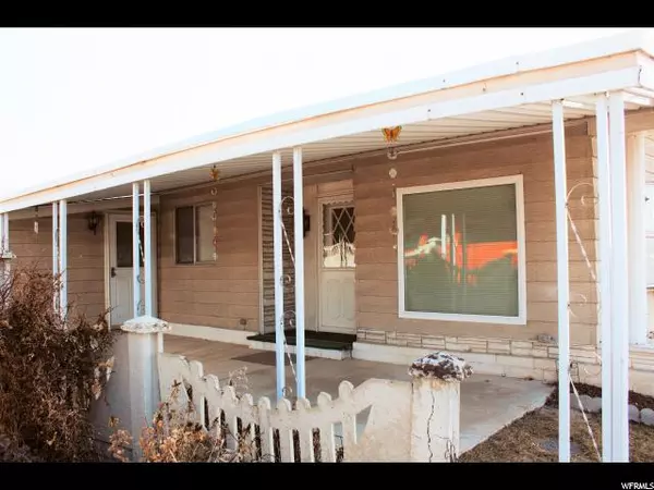 Sandy, UT 84070,9887 S EVENING MOON WAY W