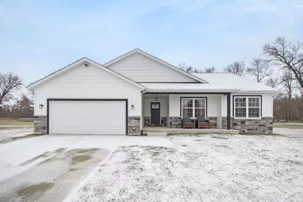 57716 Amber Valley Drive, Elkhart, IN 46517