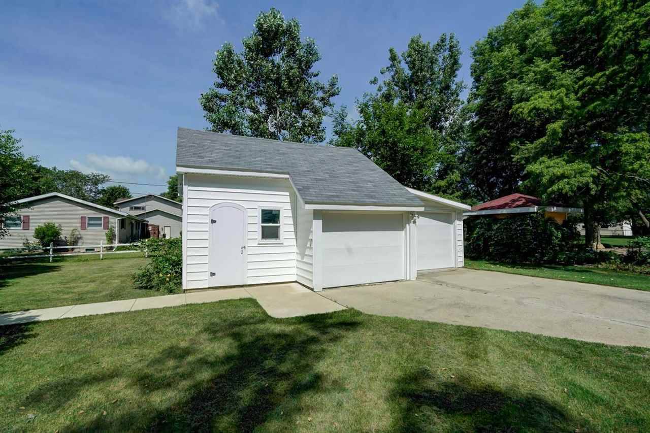 Sauk City, WI 53583,627 Maple St