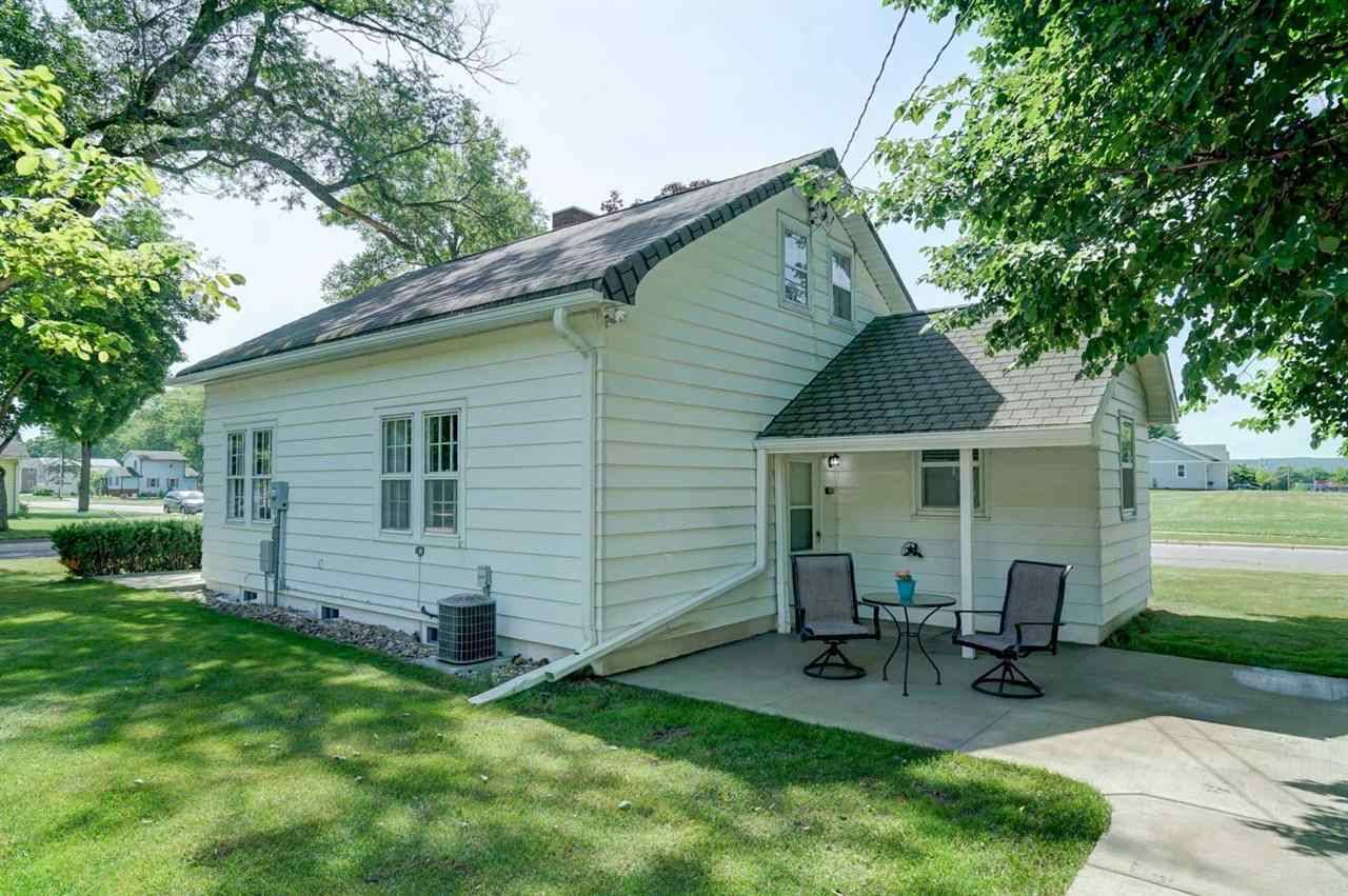 Sauk City, WI 53583,627 Maple St