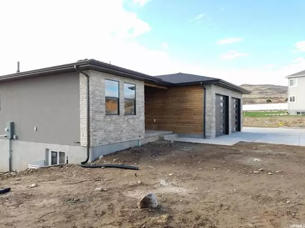 Bluffdale, UT 84065,1661 W PACKSADDLE CIR.