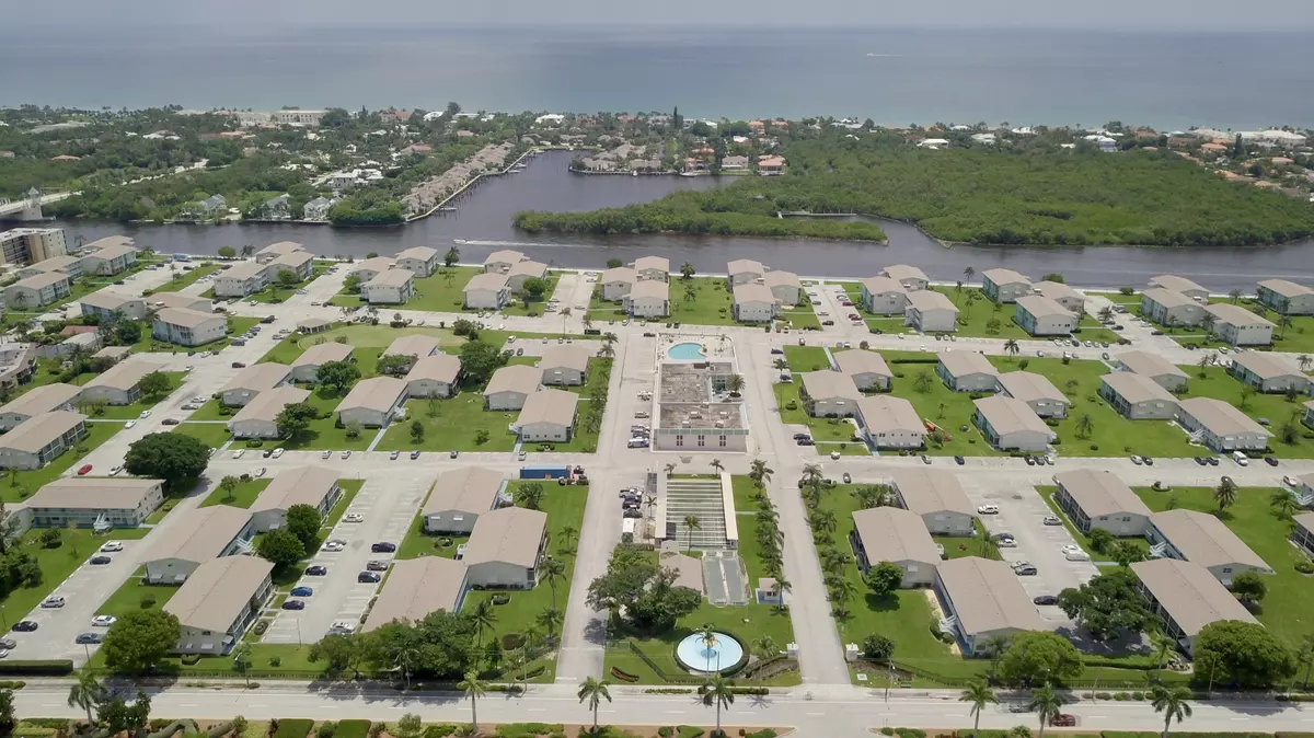 Boynton Beach, FL 33435,170 Horizons E 102