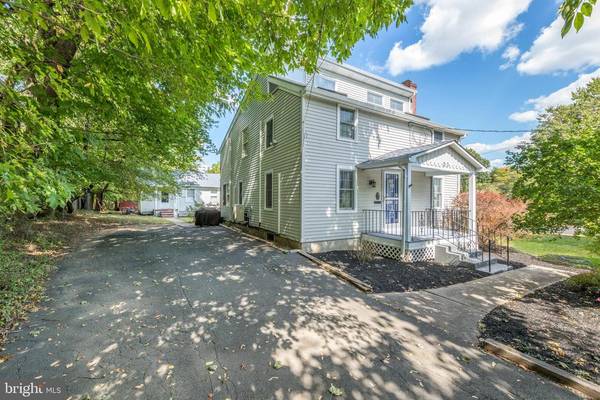 27-A E FRANKLIN AVE, Pennington, NJ 08534