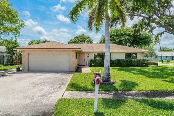 1021 NW 7th ST,  Boynton Beach,  FL 33426