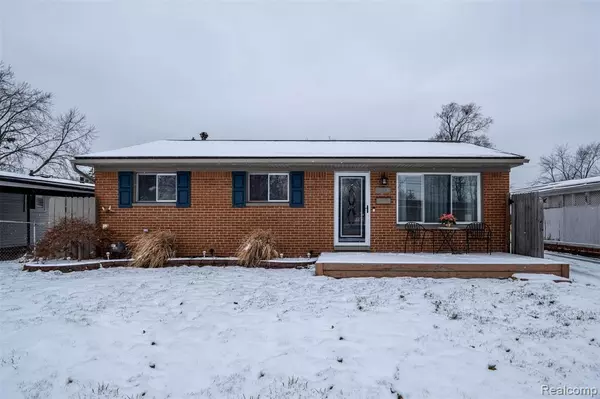 1184 Henry Ruff Road, Westland, MI 48186