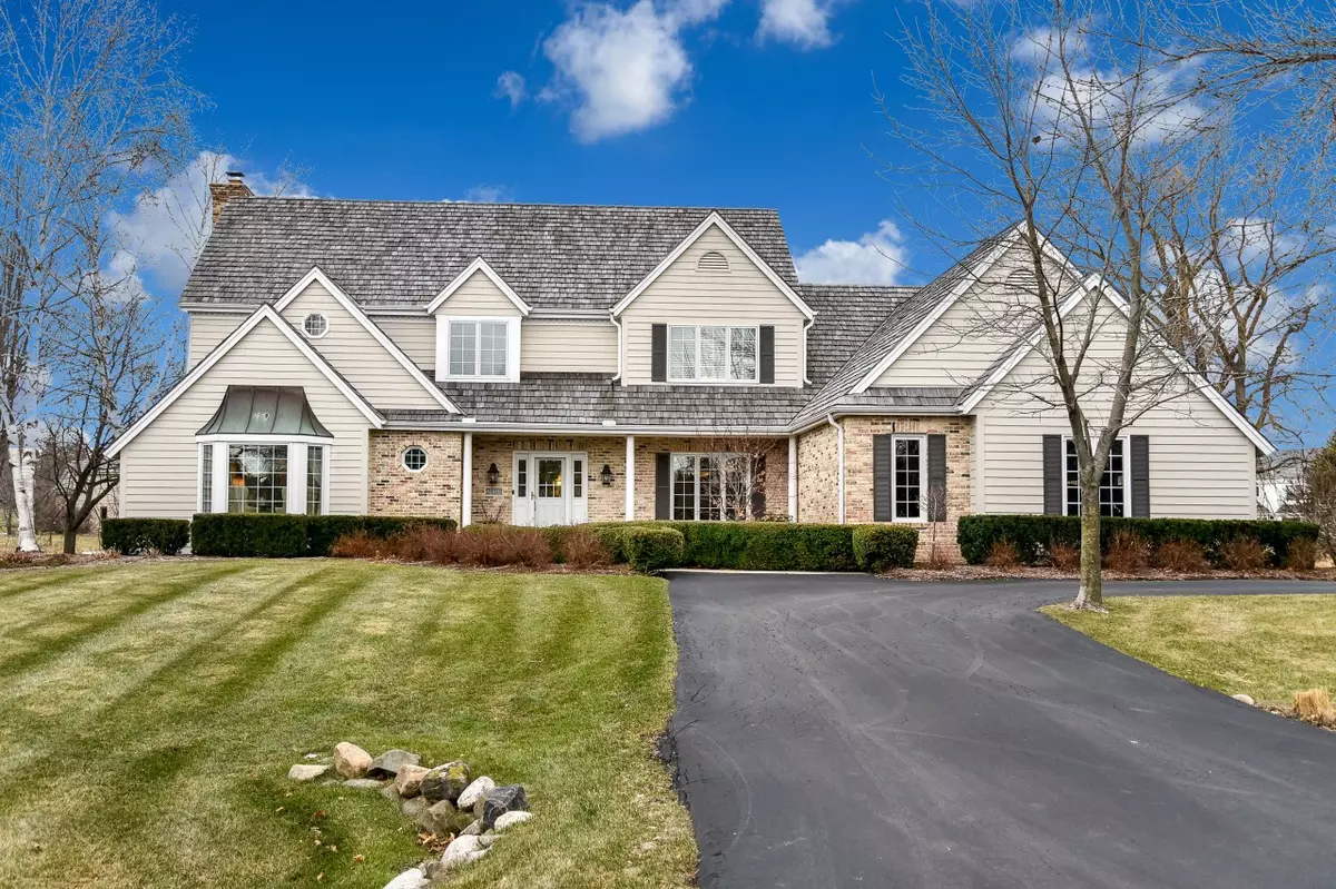 Mequon, WI 53092,10616 N Beechwood Dr