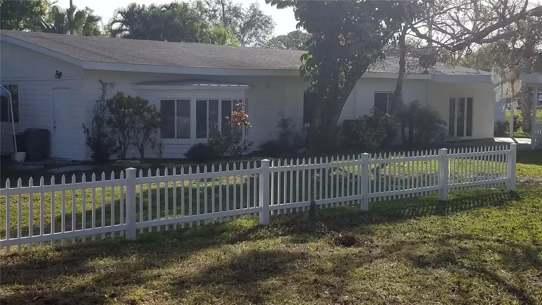 203 Melton DR, Fort Pierce, FL 34982