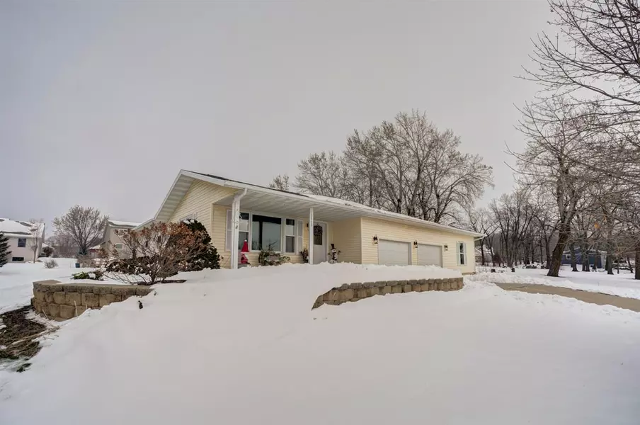 10868 Cave of the Mounds Rd, Blue Mounds, WI 53517