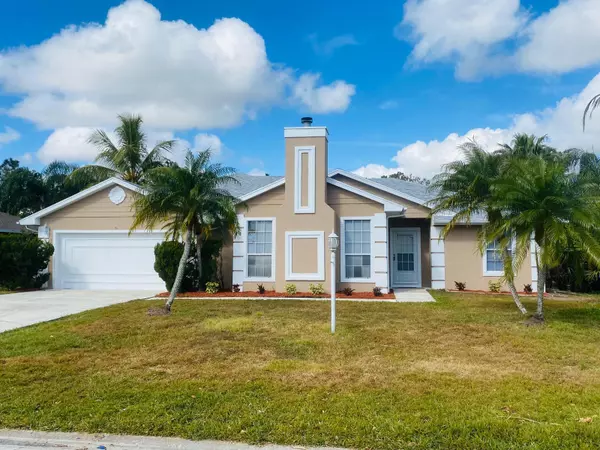 6904 Bronte CIR, Port Saint Lucie, FL 34952