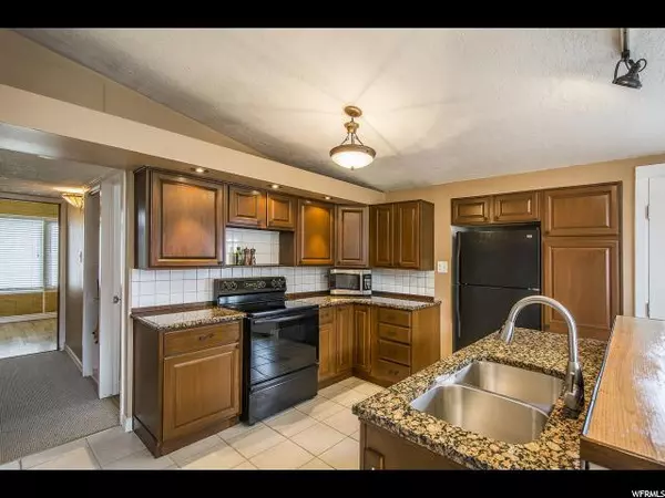 Cottonwood Heights, UT 84121,7054 S 2930 E