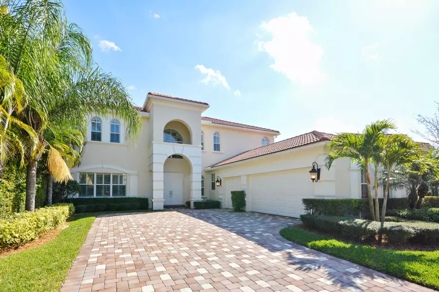 232 Sedona WAY, Palm Beach Gardens, FL 33418