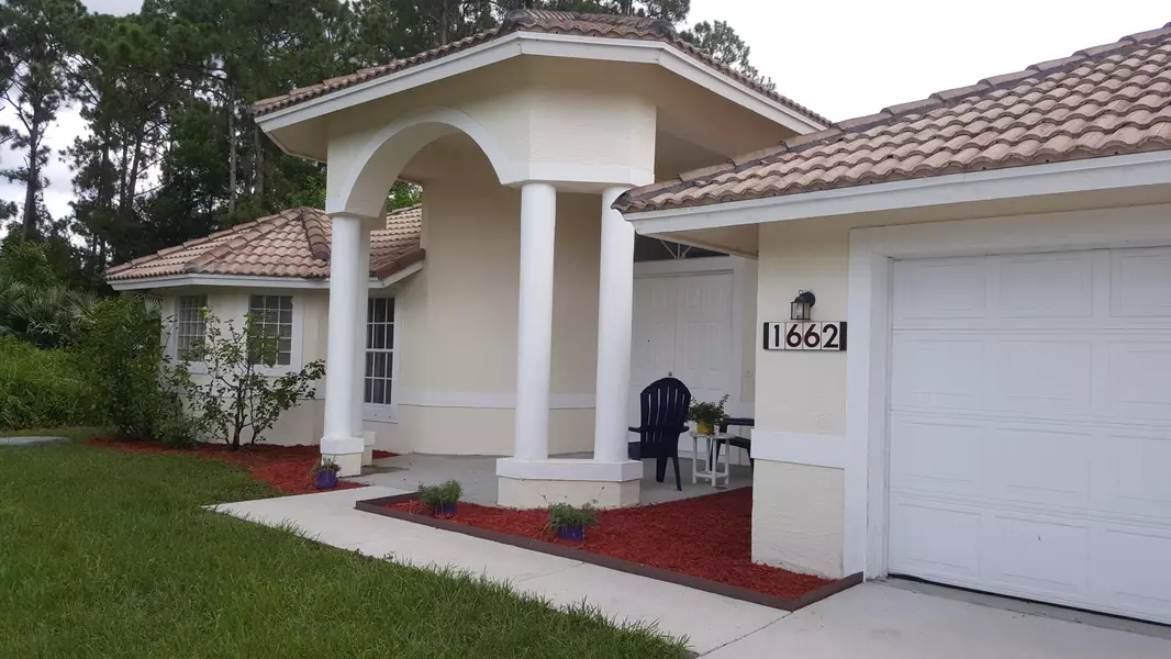 1662 SW Boykin AVE, Port Saint Lucie, FL 34953