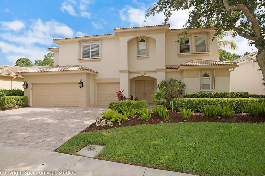 137 Sedona WAY, Palm Beach Gardens, FL 33418