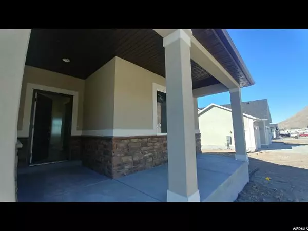 Lake Point, UT 84074,8171 N IRON HORSE DR #835