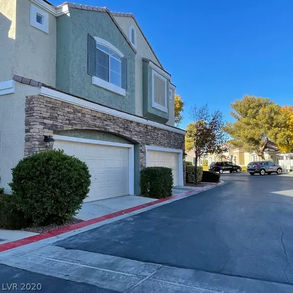 Las Vegas, NV 89145,933 Bannockburn Street