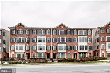 4655 EGGLESTON TER #422, Fairfax, VA 22030