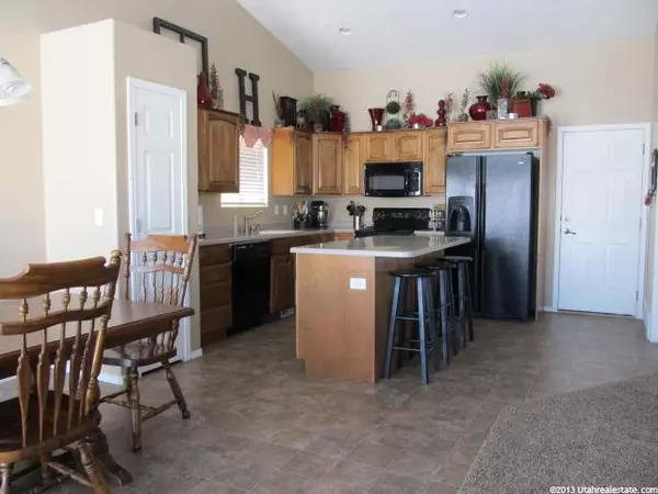 Lehi, UT 84043,2304 N POINTE MEADOW LOOP