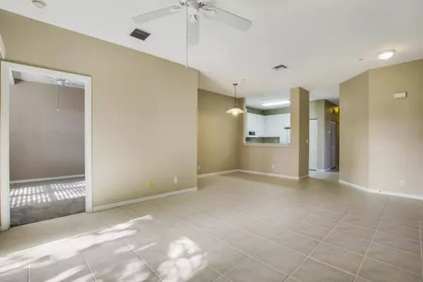 Tequesta, FL 33469,110 Lighthouse CIR A