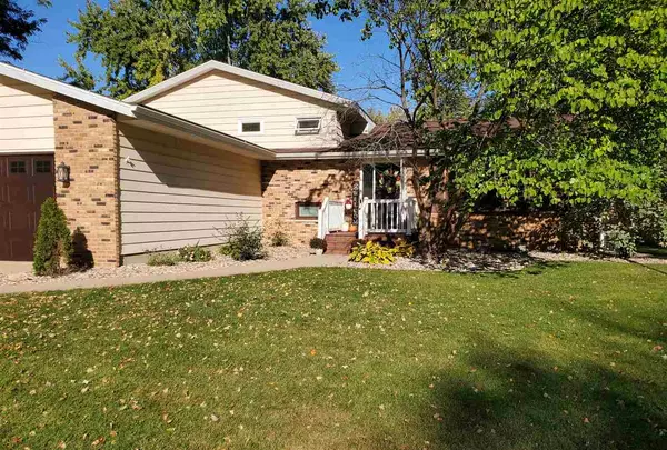 Sun Prairie, WI 53590,411 Woodward Dr