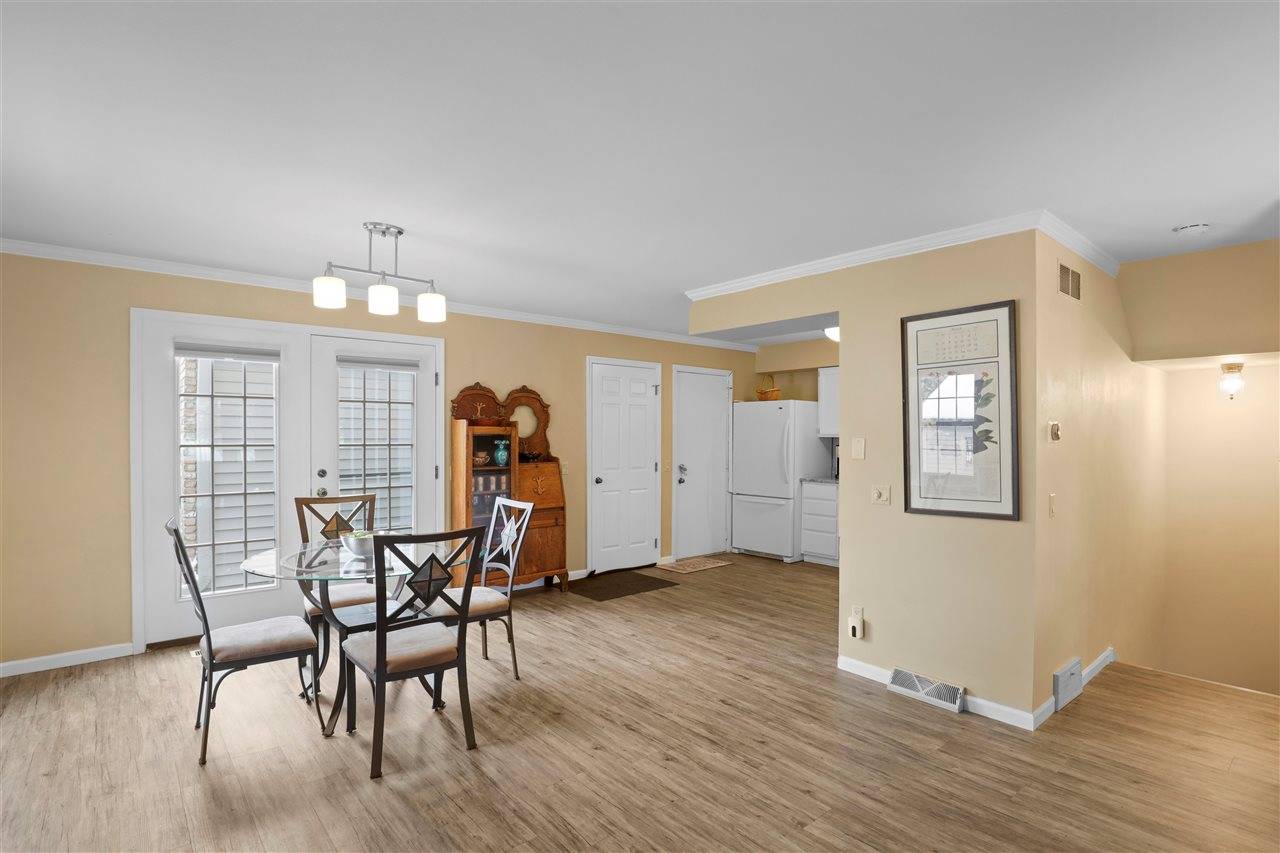 Madison, WI 53717,6907 Old Sauk Rd