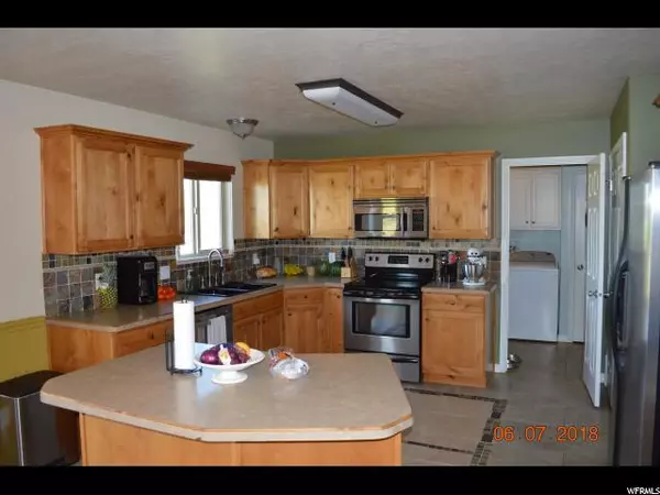 Elwood, UT 84337,9519 N 4800 W