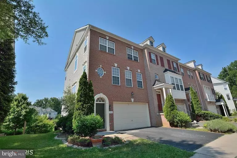 4632 CARISBROOKE LN, Fairfax, VA 22030