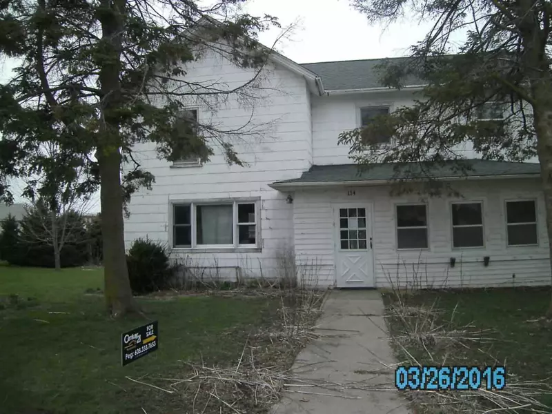 114 N BROAD ST, Argyle, WI 53504