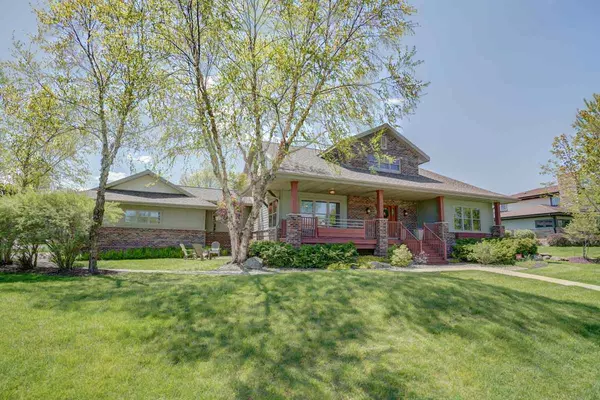 1002 Winding Way, Middleton, WI 53562