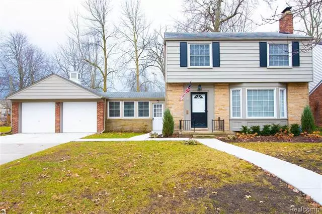 1699 LITTLESTONE RD, Grosse Pointe Woods, MI 48236