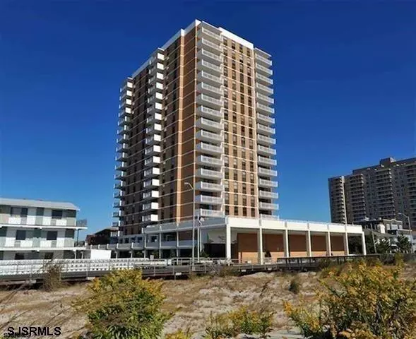 Ventnor, NJ 08406,5200 Boardwalk #5E