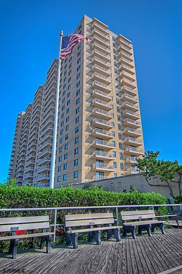 5000 Boardwalk #1501, Ventnor, NJ 08406