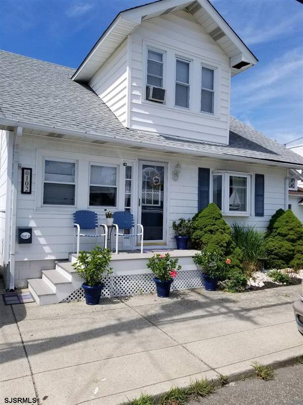 102 N Wyoming Ave, Ventnor, NJ 08406