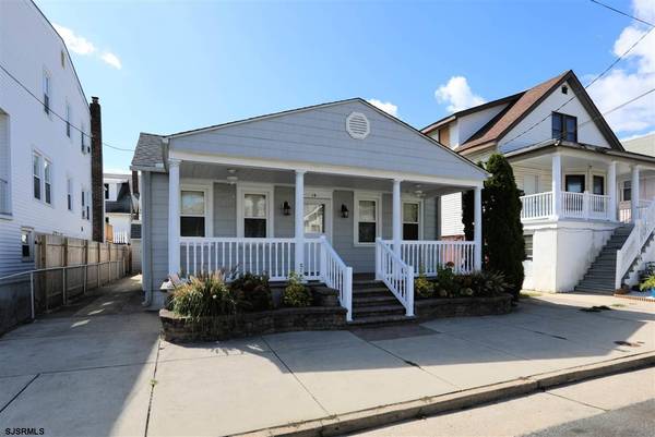 14 N Rosborough Ave, Ventnor, NJ 08406