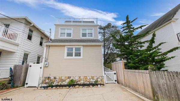 211 N Derby Ave, Ventnor, NJ 08406