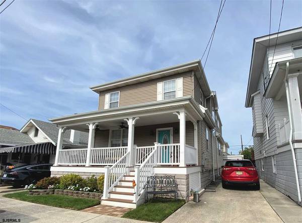 11 N Melbourne Ave, Ventnor, NJ 08406