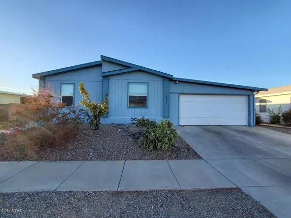 6224 E Rough Rock Drive, Tucson, AZ 85756