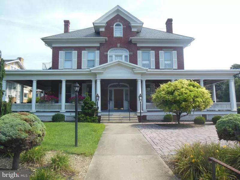 227 WEST MAIN ST, Waynesboro, PA 17268