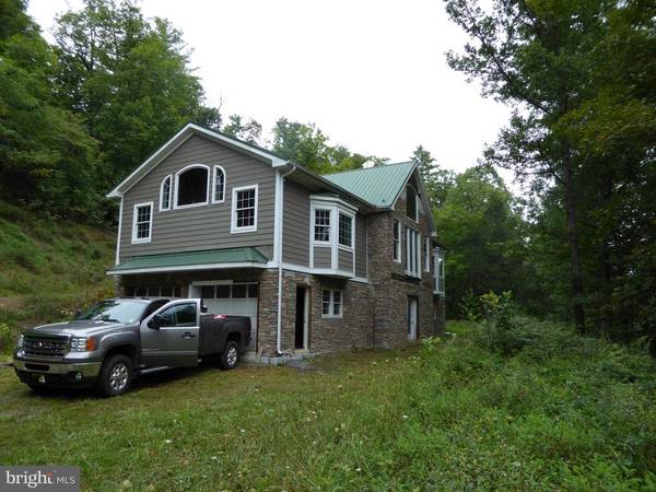 1864 MILLER'S RUN RD, Brandywine, WV 26802