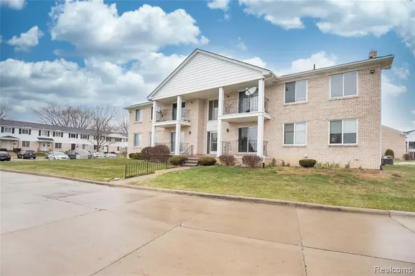 Sterling Heights, MI 48312,14163 IVANHOE DR APT 207