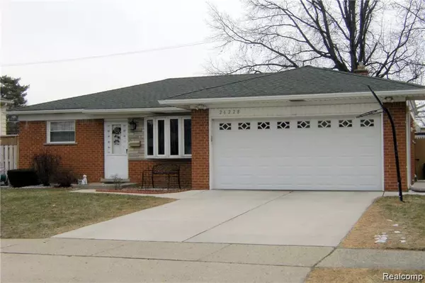 26228 Warner Avenue, Warren, MI 48091 3981