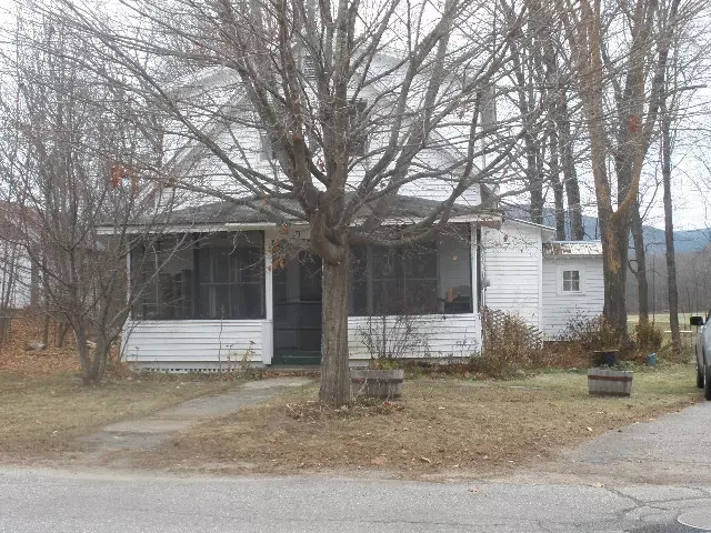 Tamworth, NH 03882,51 Main ST #202/54