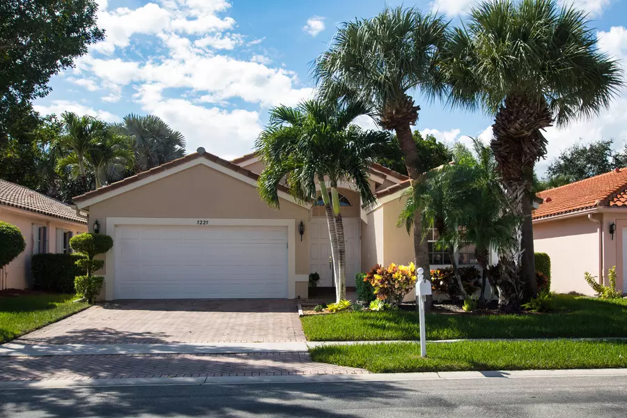 5225 Glenville DR, Boynton Beach, FL 33437