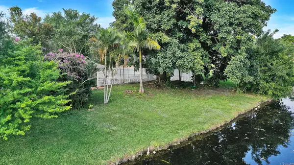 Wellington, FL 33414,880 Lantern Tree LN