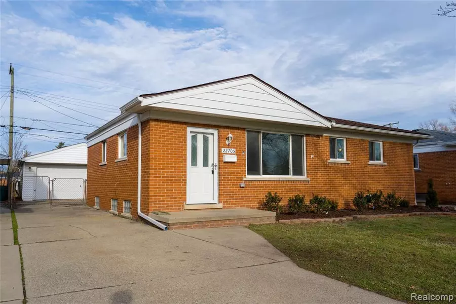 22705 FRANCIS Street, Saint Clair Shores, MI 48082 1793