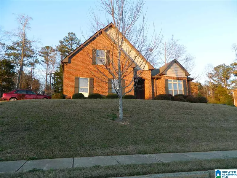 651 SOUTHERN TRACE PKWY, Leeds, AL 35094