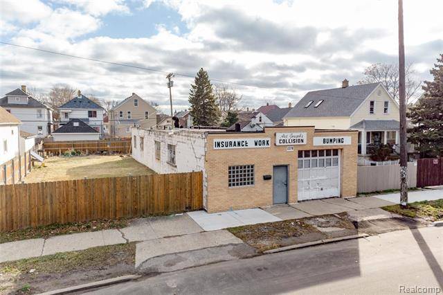 Hamtramck, MI 48212,2370 Carpenter ST