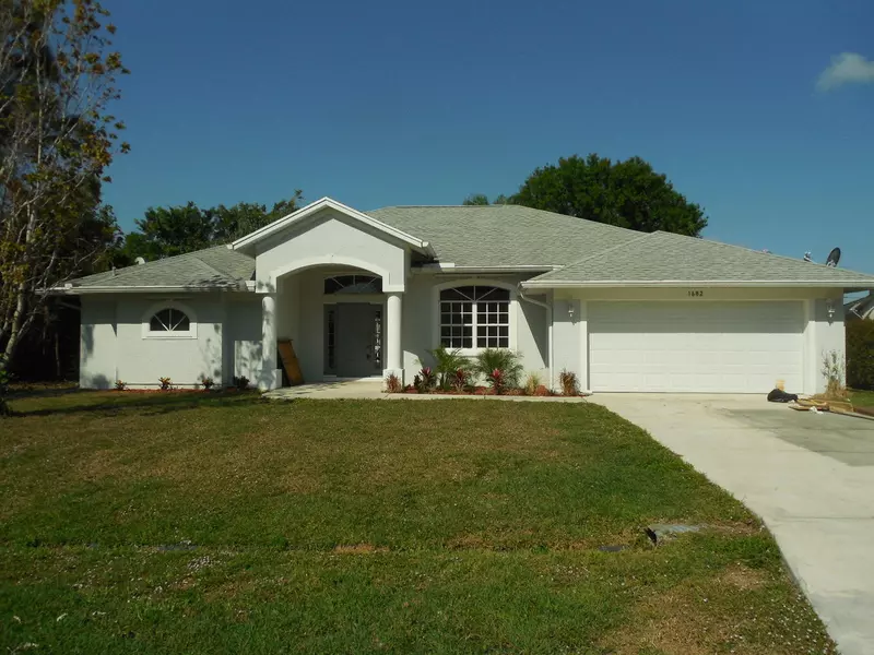 1682 SE E Mansfield ST, Port Saint Lucie, FL 34952