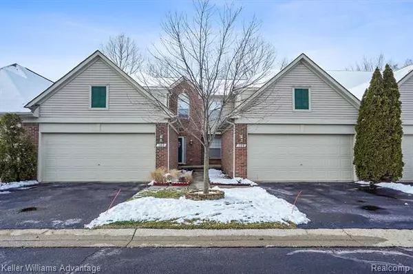 166 Legacy Park CIR, Dearborn Heights, MI 48127