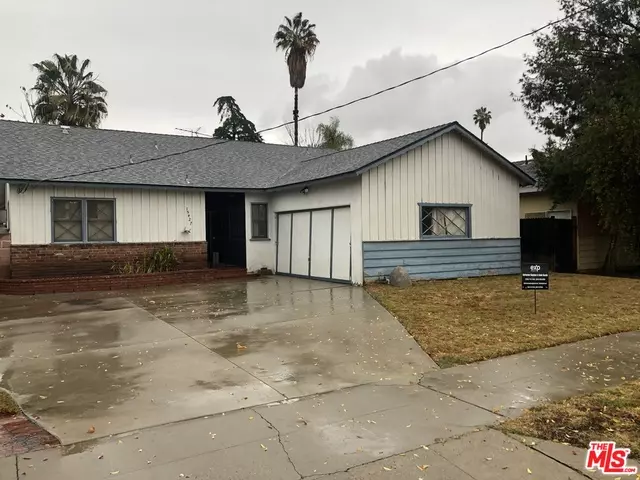 15427 Leadwell St, Van Nuys, CA 91406