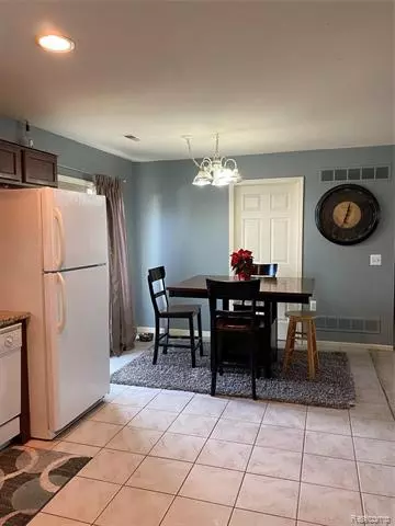 Roseville, MI 48066,21084 FLORA ST